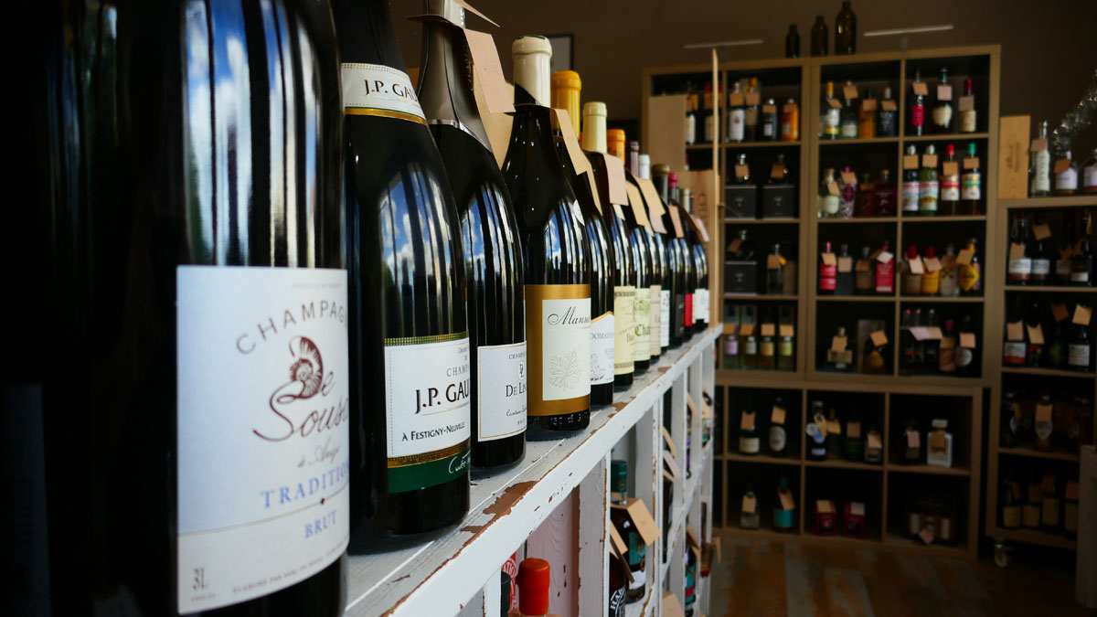LE MAÎTRE DES COLS Vente de vins et spiritueux